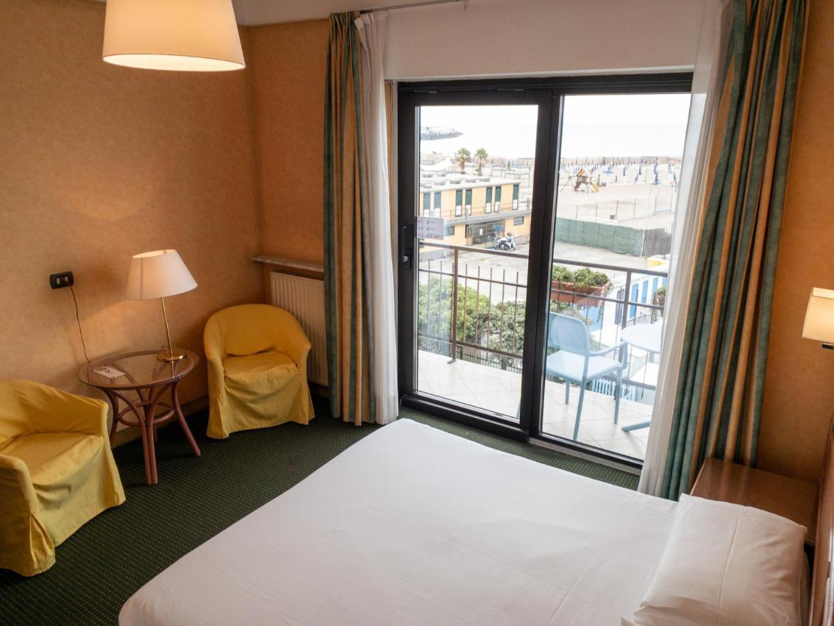 Hotel Santa Maria كيافاري المظهر الخارجي الصورة
