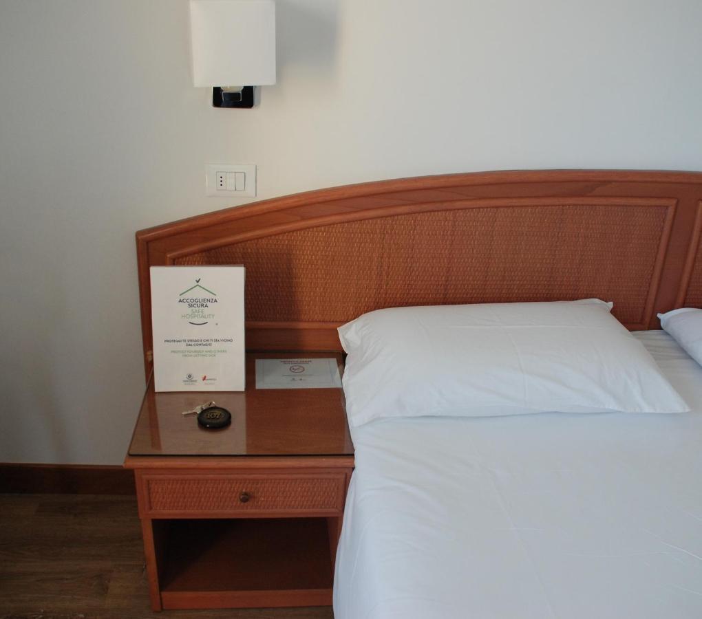Hotel Santa Maria كيافاري المظهر الخارجي الصورة