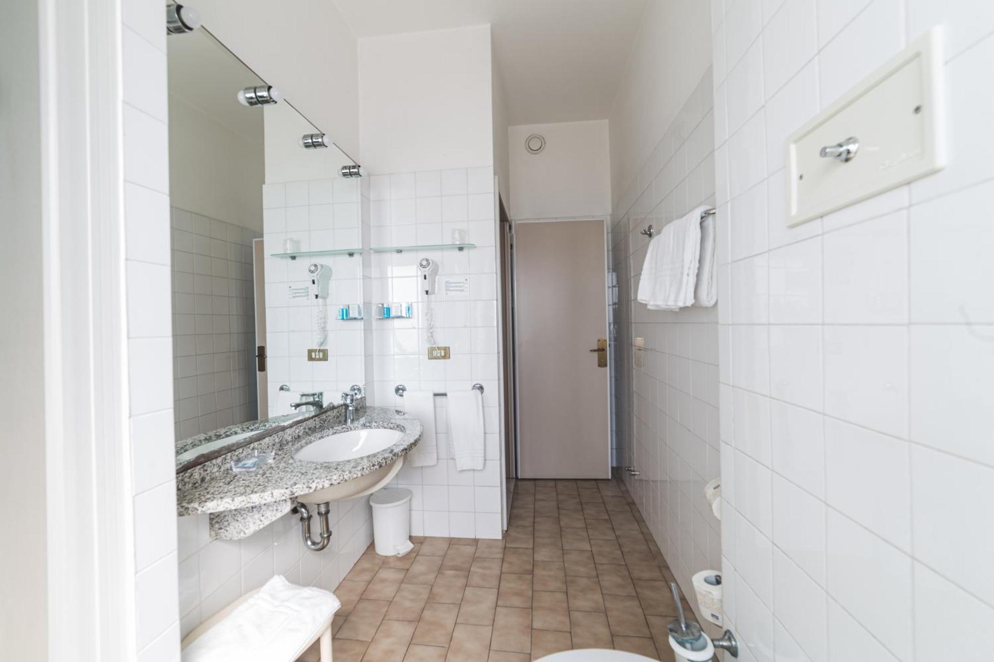 Hotel Santa Maria كيافاري المظهر الخارجي الصورة